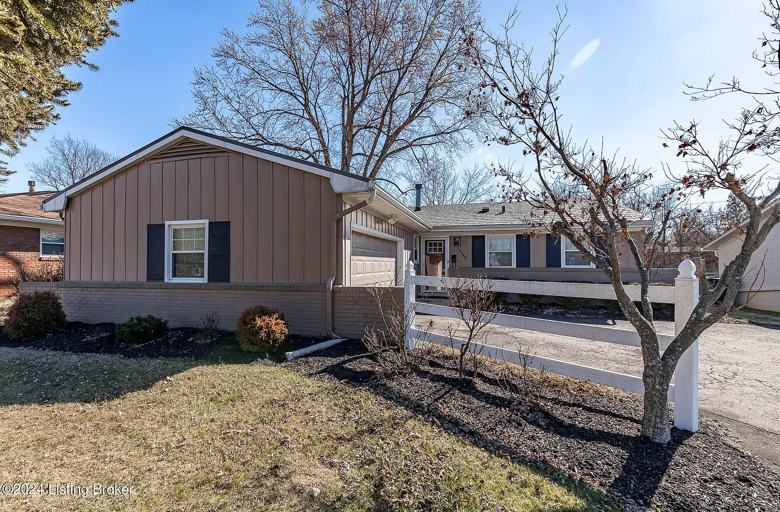 4304 Lynnbrook Dr photo 1