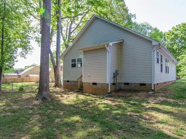 5006 Beale Ave — Photo 25