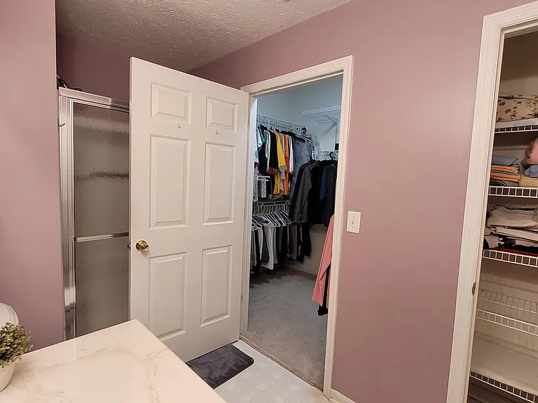 4657 Court Yard Dr — Photo 26