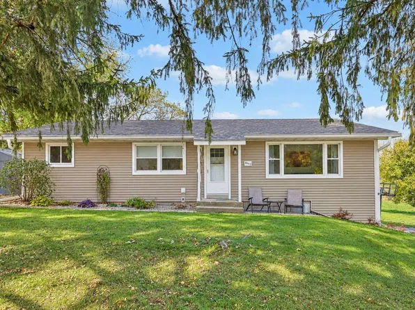8042 County Road G, Verona, WI 53593