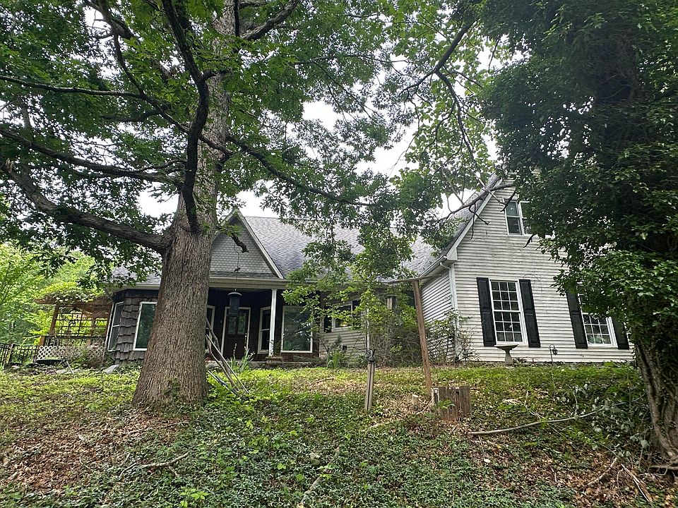 1st image of 495 Cahas Ln