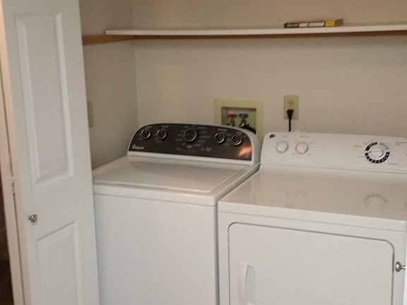 3rd image of 176 Heritage Pl APT 271