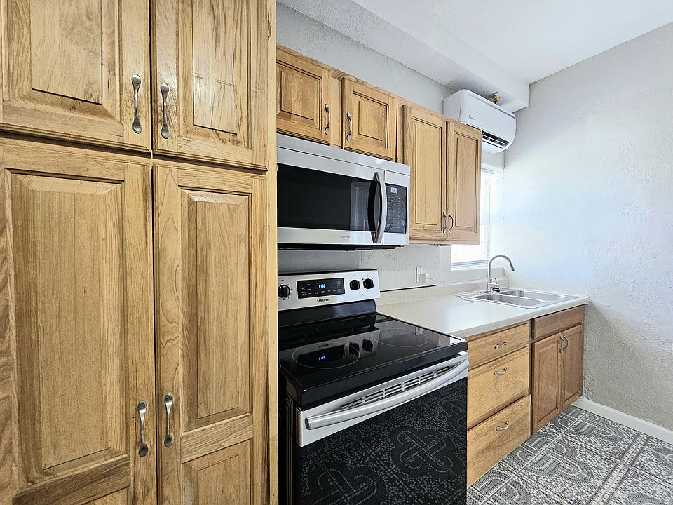 1st image of 103 E Ash Ave #3
