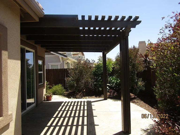 305 Hampton Dr — Photo 33