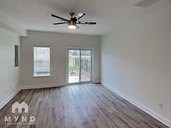 5th image of 2400 Eagle Creek Ct #76601bf6f