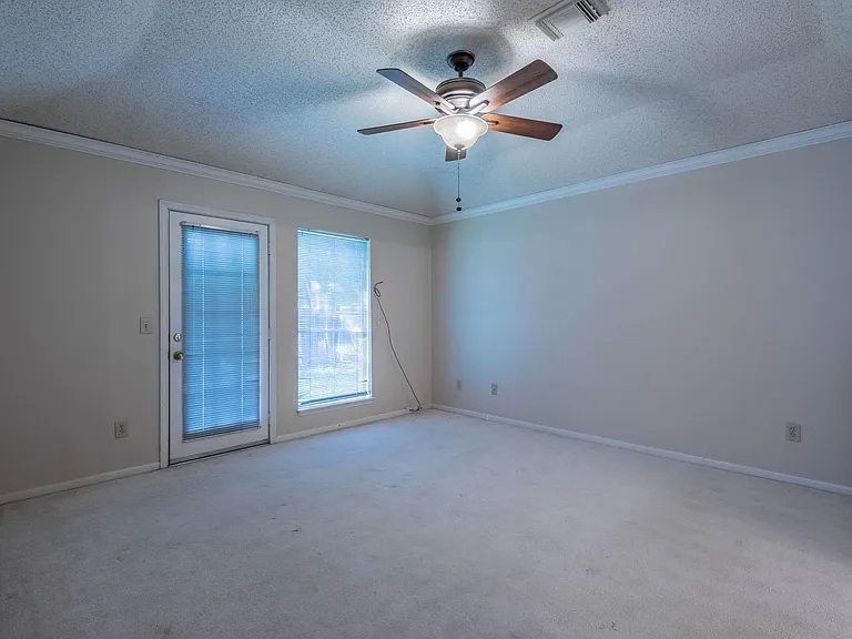 8926 Village Hills Dr — Photo 18