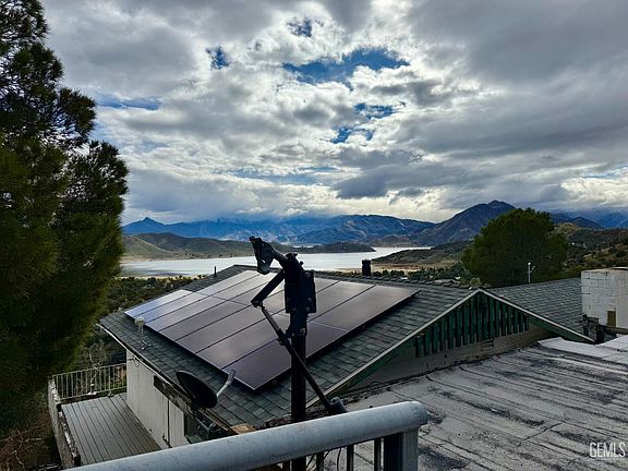 3rd image of 131 Lakeair Dr