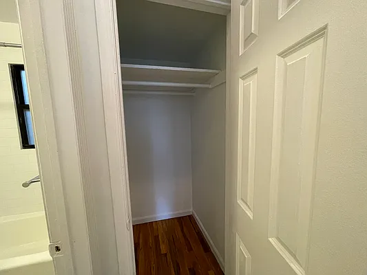 Rented by Compass | media 22