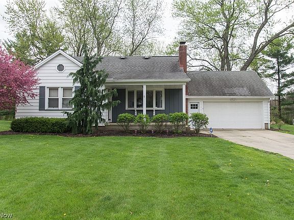 2nd image of 31 Dartmouth Dr