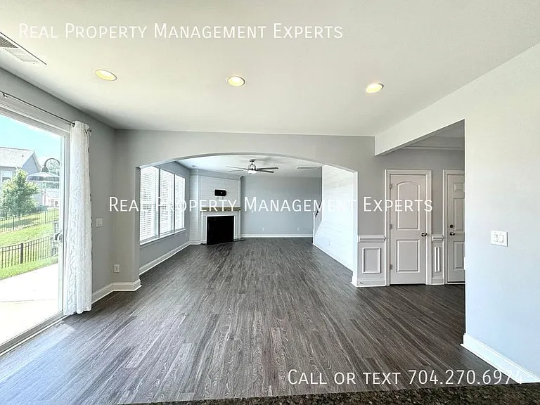 112 Cramerton Mills Pkwy — Photo 9