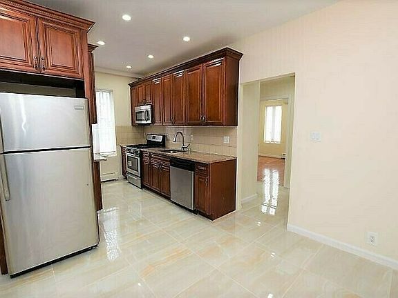 3rd image of 48-50 40th St #1F