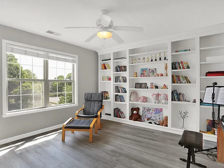 5398 Baltimore Ct — Photo 13