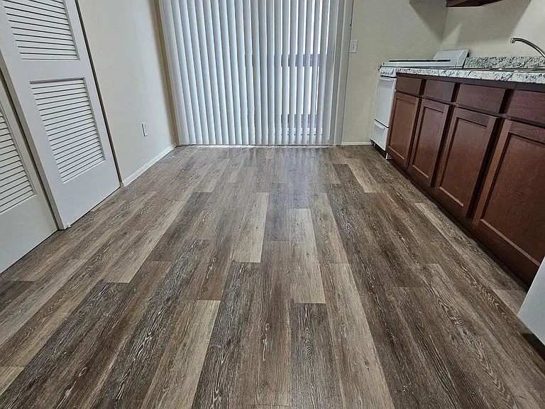 3906 W Sylvania Ave — Photo 15