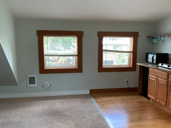 715 E North St #B, Newberg, OR 97132