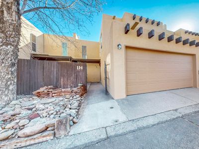 114 Calle Olas Altos NE, Albuquerque, NM, 87109
