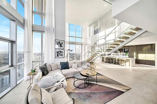 851 NE 1st Ave #Penthouse 4612 Photo 1