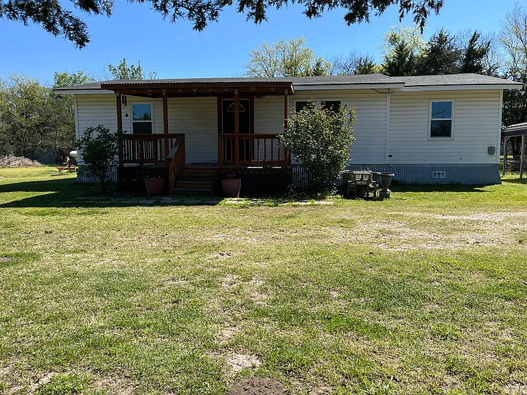 159 County Road 3501 — Photo 2