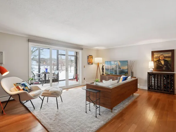 4370 Brookside Ct APT 103, Edina, MN 55436