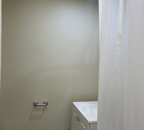 5th image of 485 Cumberland Ave #20