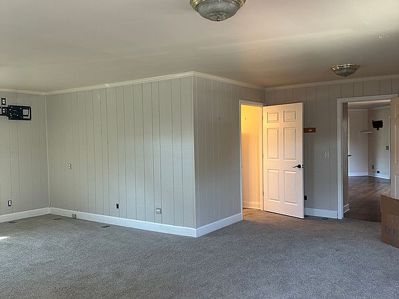 3rd image of 1712 Newport Pl