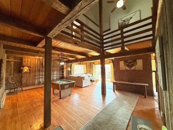 1450 King Hill Road, Readsboro, VT 05350