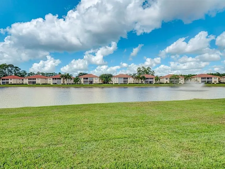 280 Robin Hood Cir #102 — Photo 23