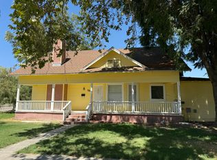 196 W Putnam, Porterville, CA 93257