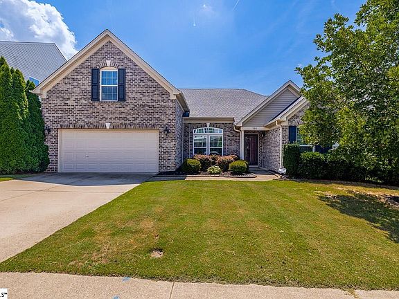 2nd image of 201 Chapel Hill Ln