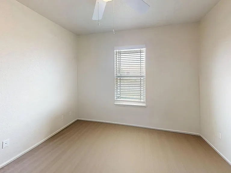 2703 Tara Dr — Photo 21