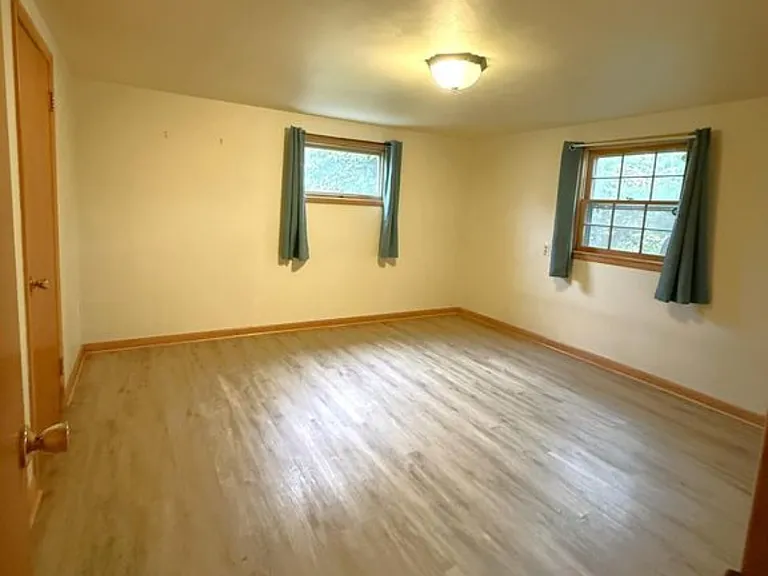 708 W Texas Ave — Photo 15
