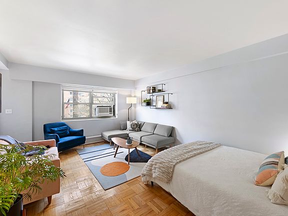 2nd image of 270 Jay St APT 4K