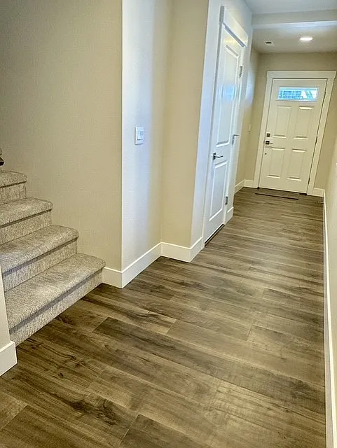 4 bed, 2418 sqft, $3,650 — Photo 2
