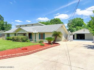 112 Saint Bernadette Dr, Lafayette, LA 70507