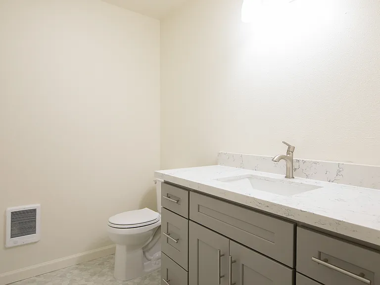 301 S 82nd St #5 — Photo 9