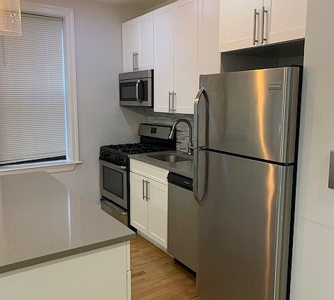 5th image of 11-15 45th Ave #1D
