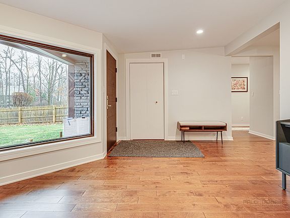3rd image of 344 E Witchwood Ln