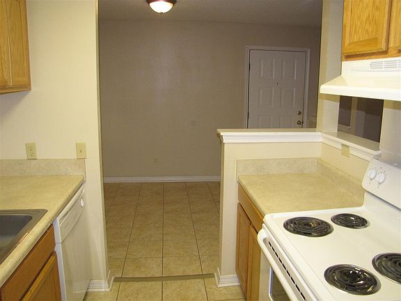 4th image of 2201 Scenic Highway G #1