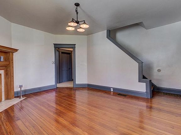 4th image of 228 Sturgis Ave