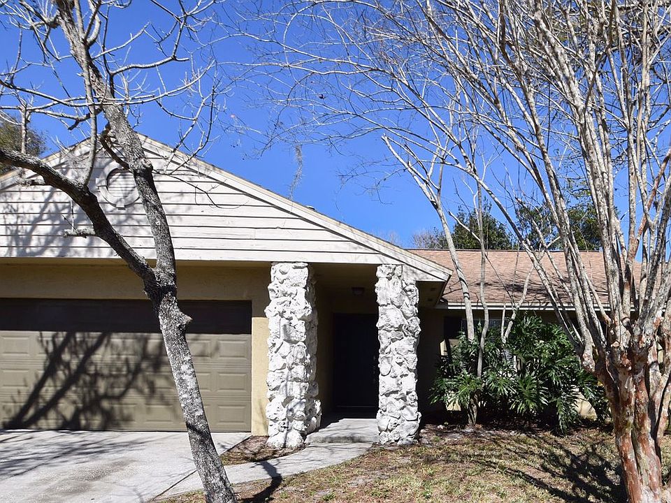 1st image of 320 Sandpiper Dr