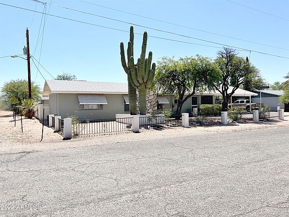 2nd image of 449 N 100th Pl