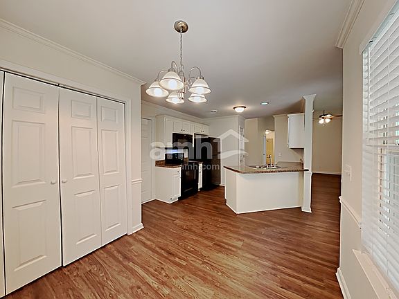 4th image of 3123 Bilbrey Dr