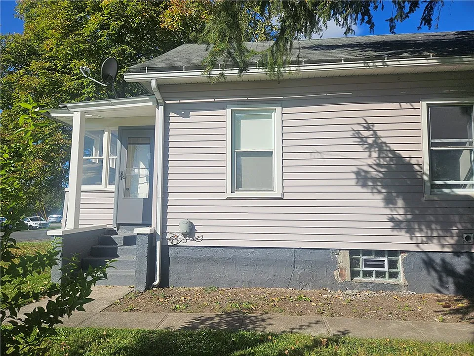 18 Lehigh Ave #1