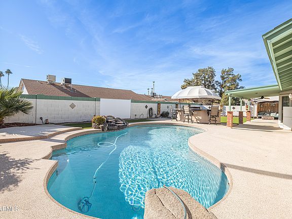 3rd image of 6431 W SIERRA Street