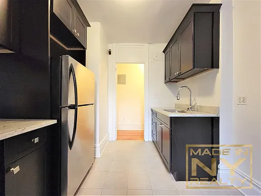 Rented by Made In NY Realty | media 10
