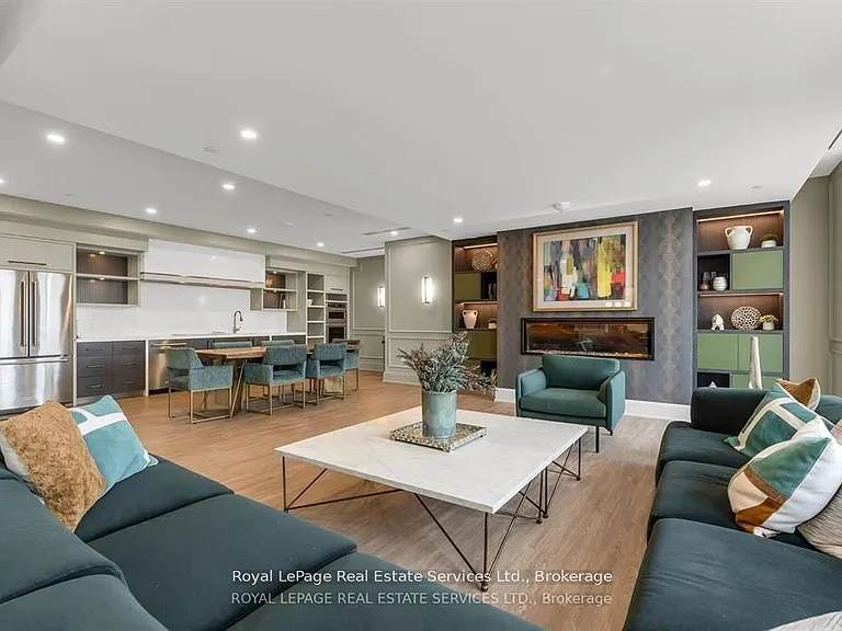 450 Dundas St E #513 — Photo 24