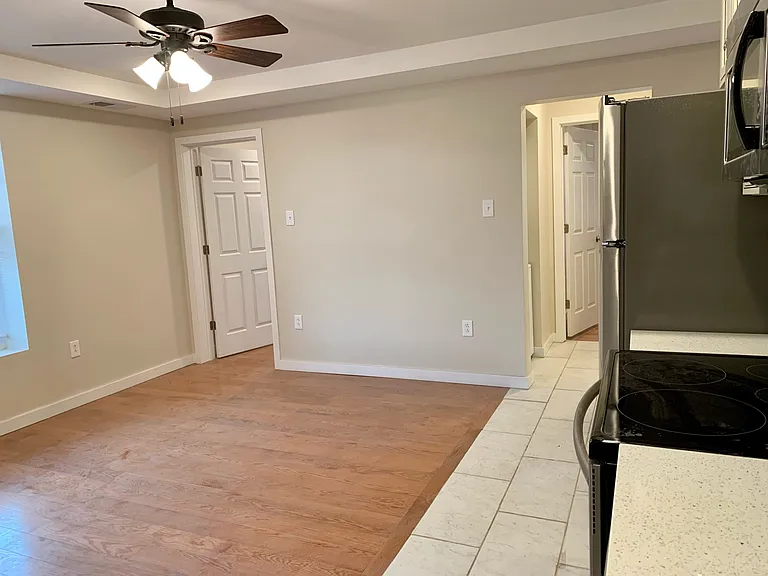 5925 Walnut St #2A — Photo 12
