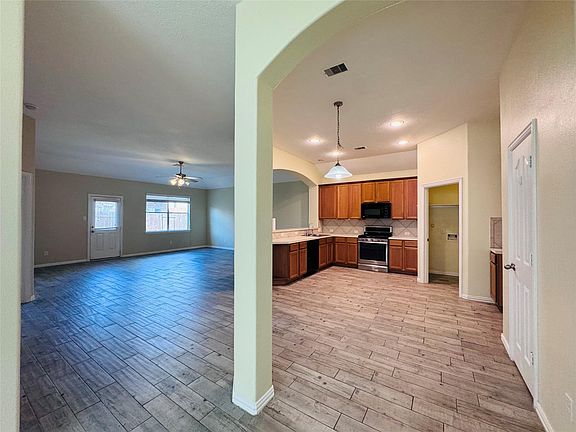 5th image of 10818 Ocelot Ln