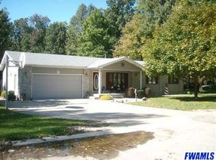 613 W Walnut Dr, Albion, IN 46701