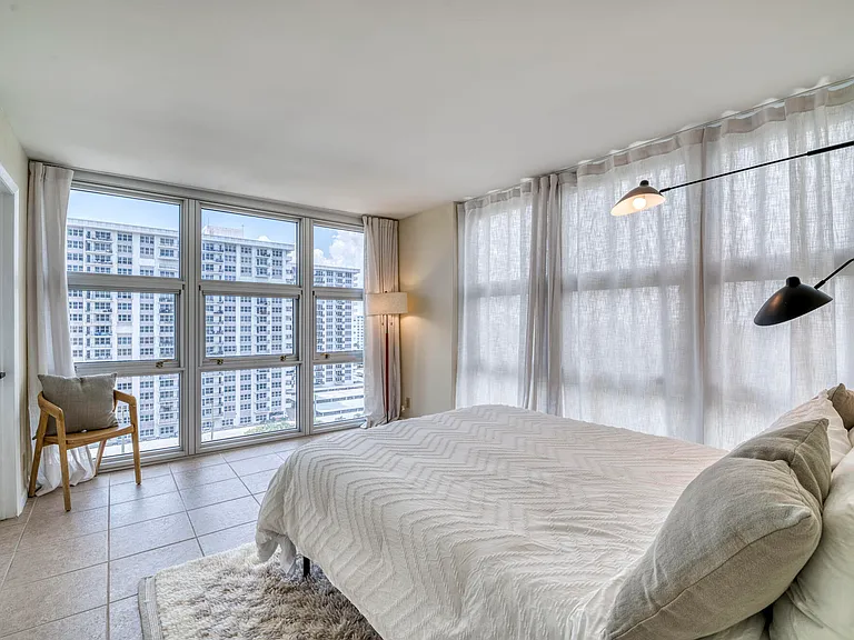525 N Ocean Blvd #1215 — Photo 13