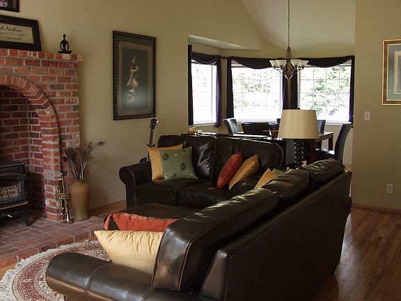 Living and dining room